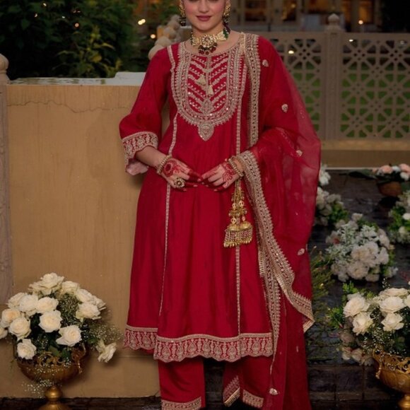 Shivansh Creations Maroon & Gold-Toned Silk Blend Embroidered A-Line Kurta Set - Picture 7 of 8